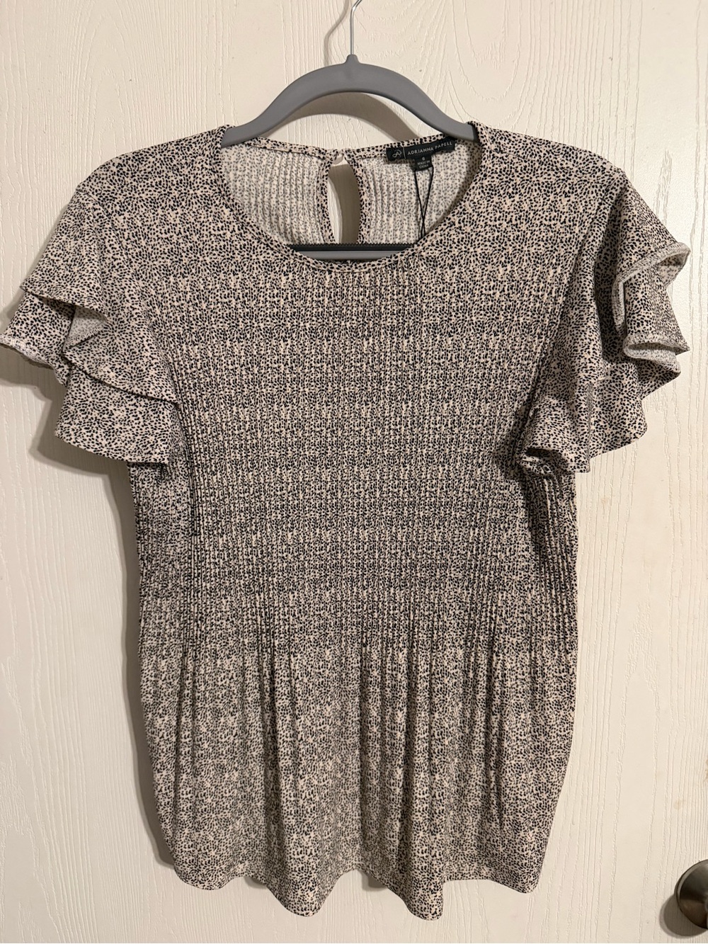 NWT Small Adrianna Papell pleated Knit Double Sleeve Top
